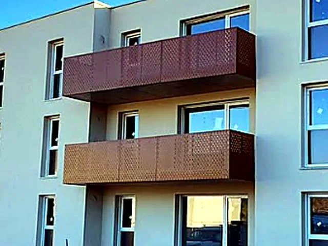 Garde-corps balcons immeuble corten - La Métallerie Du Sud