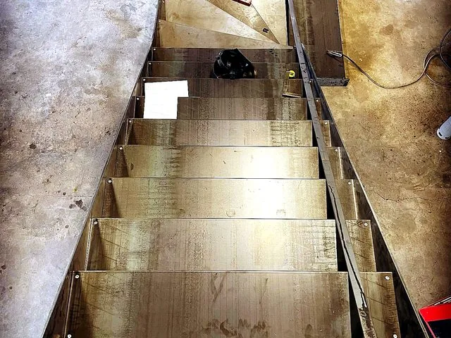 Escalier métallique brut - La Métallerie Du Sud